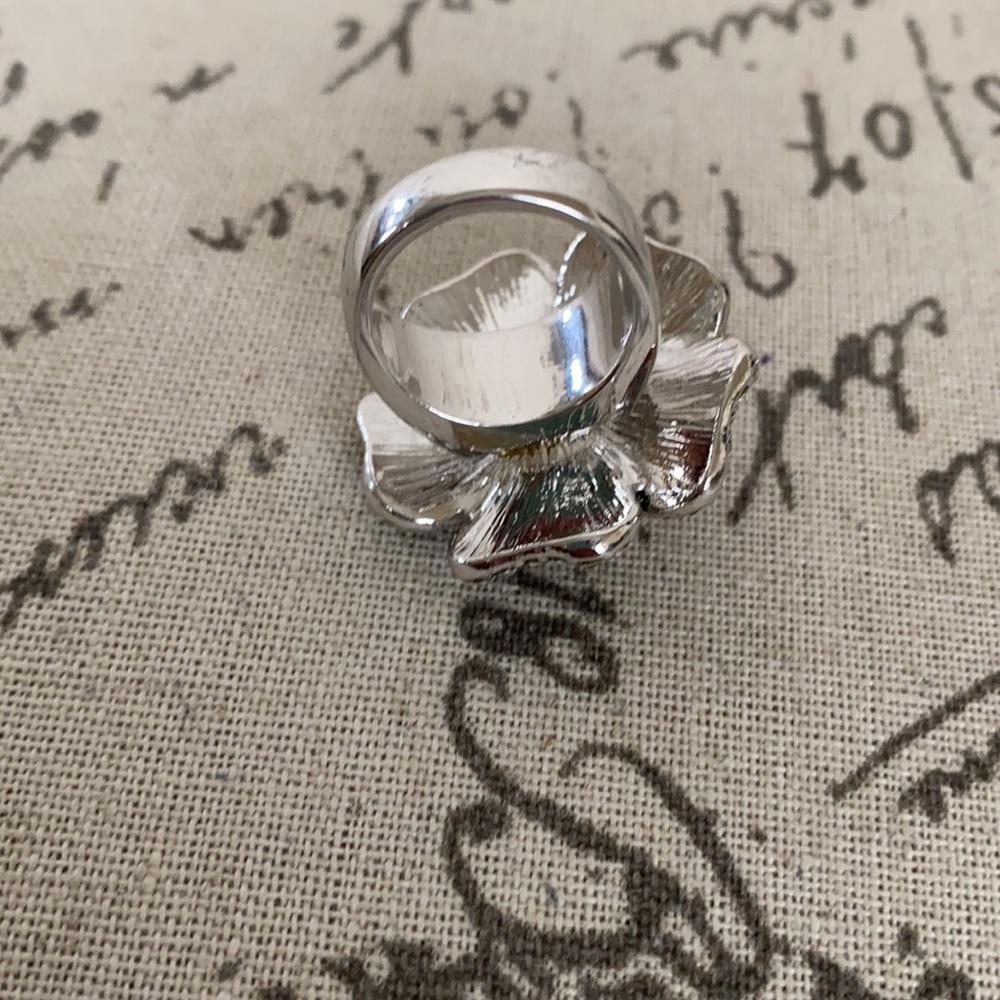 Ring - Picture 2 of 4